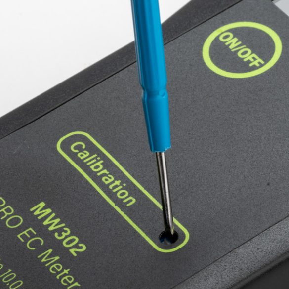 MW302 PRO hordozható EC mérő